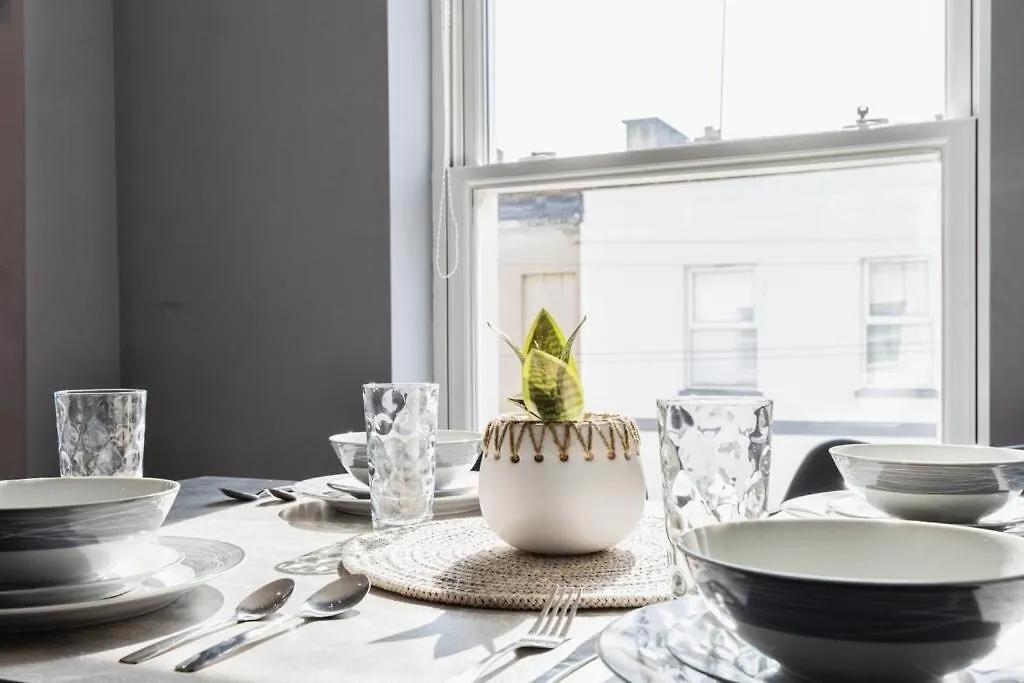 Cosy Flat In Central Cheltenham Apartment